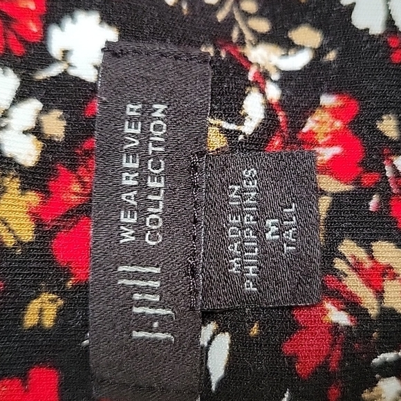 J.Jill Wearever Collection Sleeveless Red Floral Tank Top Medium Tall - Picture 6 of 7